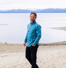 Load image into Gallery viewer, Feather In The Wind Shirt