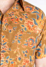 Load image into Gallery viewer, Peak Season Shirt