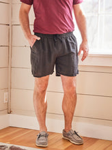Load image into Gallery viewer, Black Linen Shorts