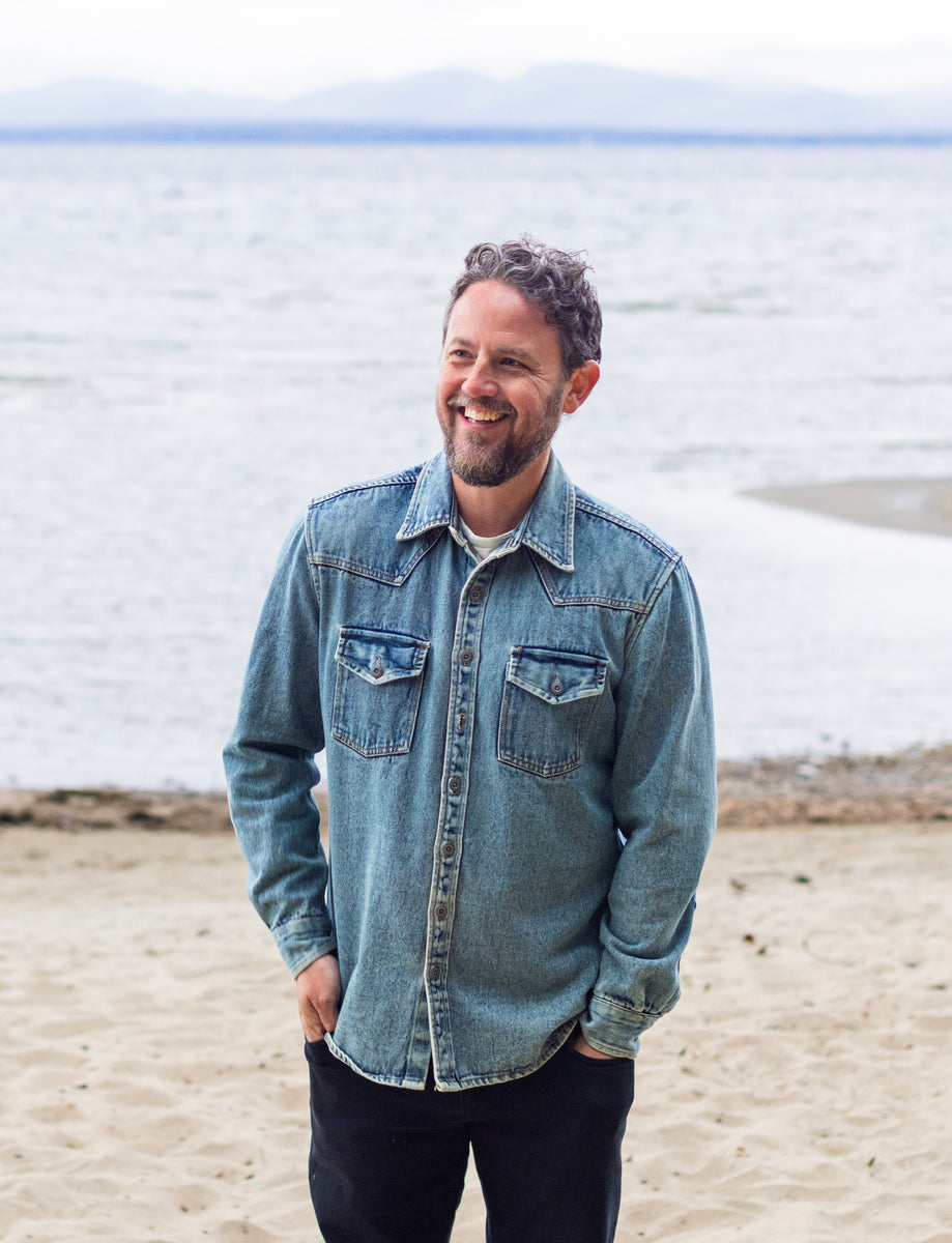 ジャケット・アウター DENIM LIKE PRINT SHIRT The World Traveler Denim Shirt Jacket – One World Brothers